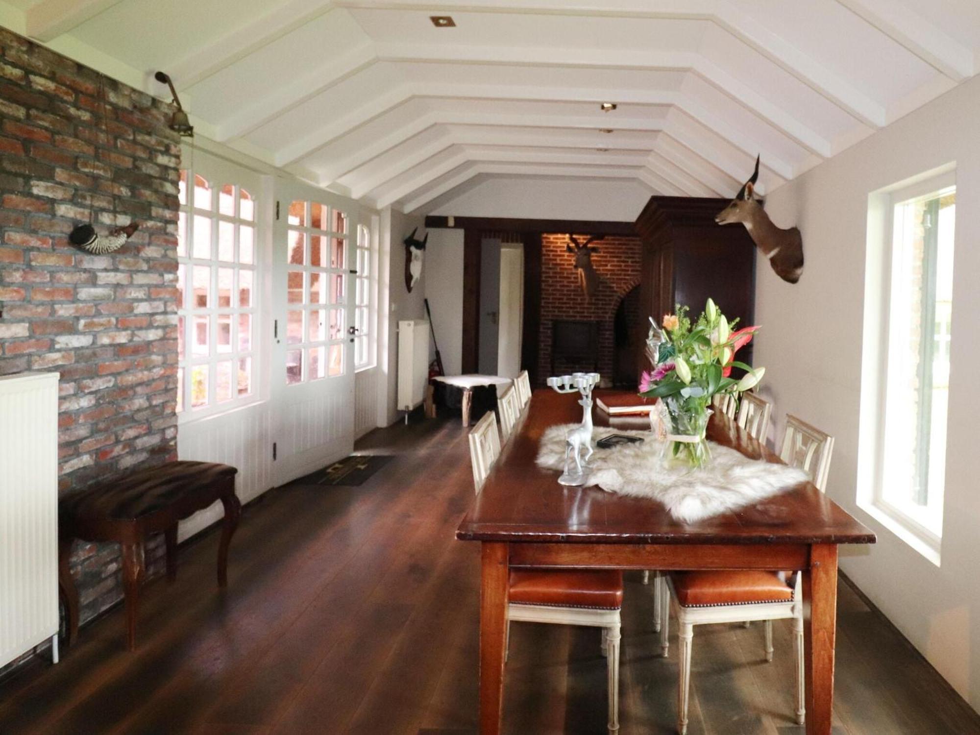 Villa On An Estate In Rheezerveen With Garden المظهر الخارجي الصورة